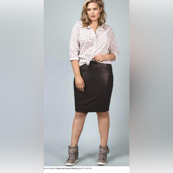 Rebel Wilson for Torrid Faux Leather Midi Pencil
Skirt Black Sz 0 punk grunge - Picture 1 of 9